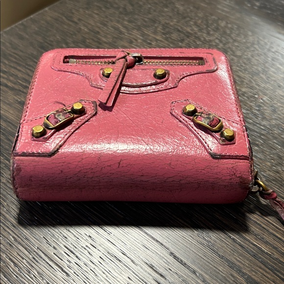 Balenciaga Rose Leather Zip Wallet - Picture 5 of 6